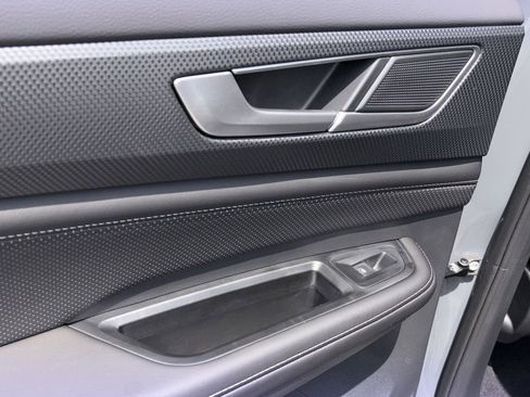 New 2025 Volkswagen Atlas Cross Sport SEL AWD/4WD image 25
