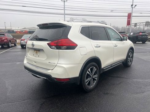 Used 2017 Nissan Rogue SL w/ SL Premium Package image 6