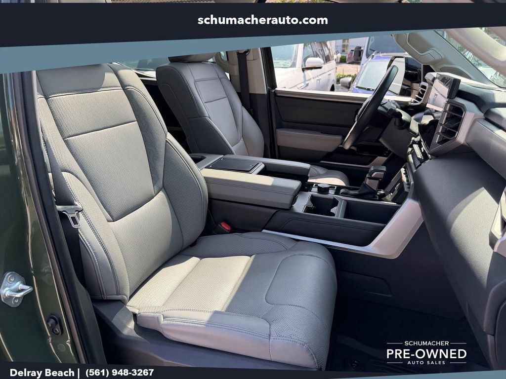 Used 2023 Toyota Tundra Limited AWD/4WD image 19