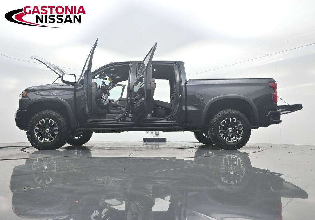 Used 2024 Chevrolet Silverado 1500 ZR2 w/ Technology Package AWD/4WD image 47