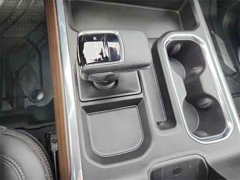 Certified 2024 Chevrolet Silverado 1500 High Country w/ Midnight Edition image 15