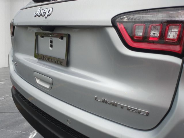 Used 2024 Jeep Compass Limited AWD/4WD image 10