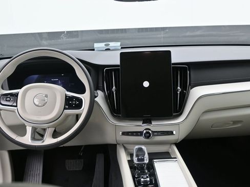 New 2026 Volvo XC60 T8 Ultra w/ Protection Package Premier AWD/4WD image 12