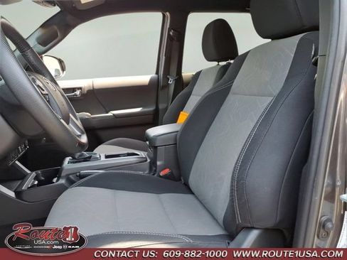 Used 2023 Toyota Tacoma TRD Off-Road AWD/4WD image 27
