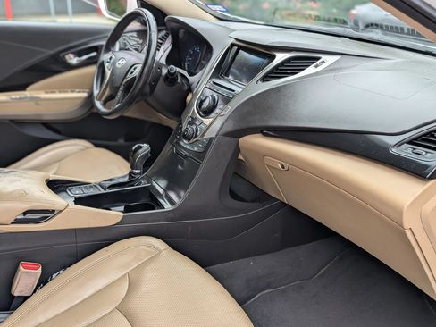 Used 2013 Hyundai Azera w/ Technology Pkg FWD image 22