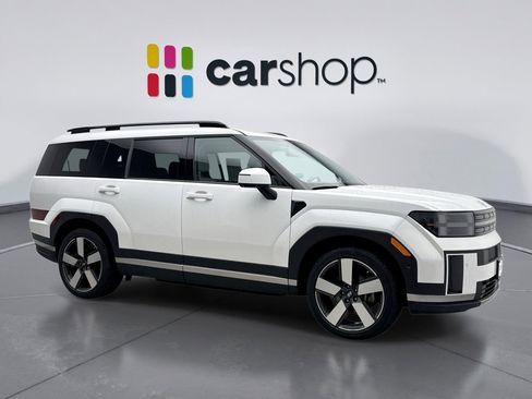 Used 2025 Hyundai Santa Fe Limited image 7