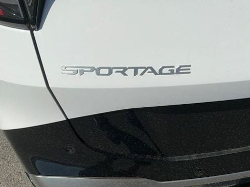 New 2026 Kia Sportage SX FWD image 6