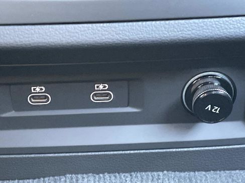 Used 2025 Audi A6 2.0T Premium w/ Convenience Plus Package image 13