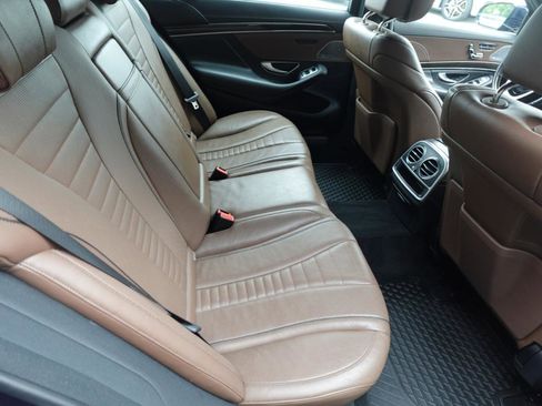 Used 2020 Mercedes-Benz S 560 Sedan image 12