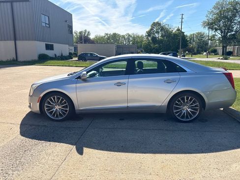 Used 2014 Cadillac XTS Platinum AWD/4WD image 4