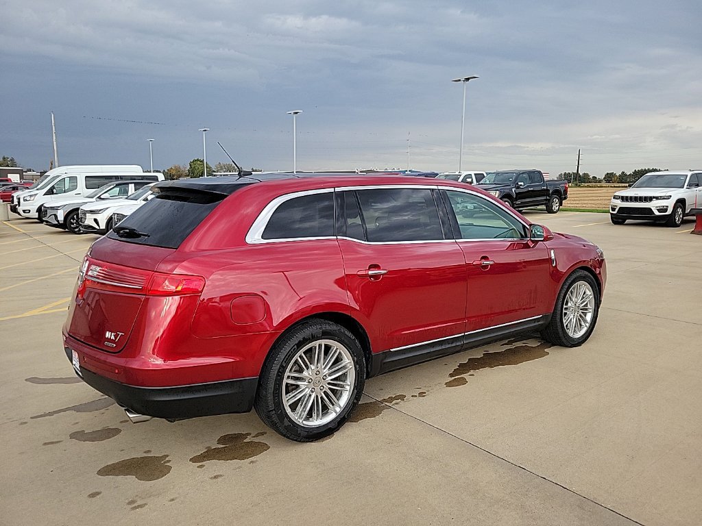 Used 2015 Lincoln MKT AWD w/ Equipment Group 201A image 3