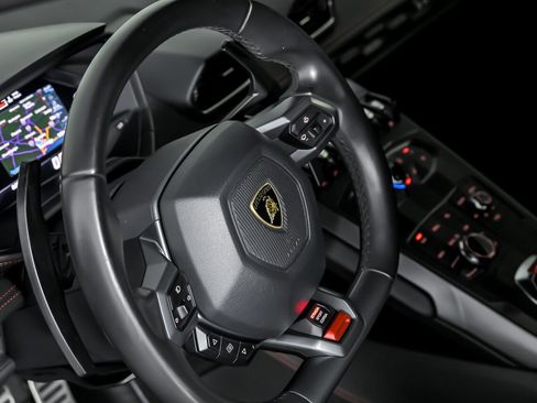 Used 2015 Lamborghini Huracan LP 610-4 image 26