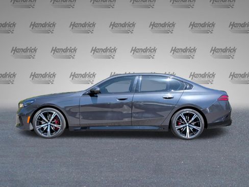 Certified 2024 BMW 540i xDrive w/ Executive Package image 10