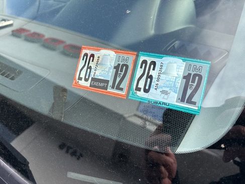 Used 2017 Subaru Forester 2.5i w/ Alloy Wheel Package AWD/4WD image 2