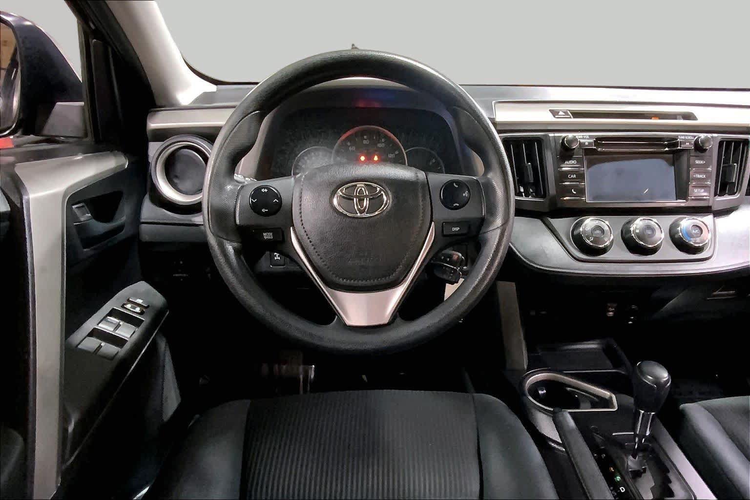 Used 2016 Toyota RAV4 LE AWD/4WD image 6