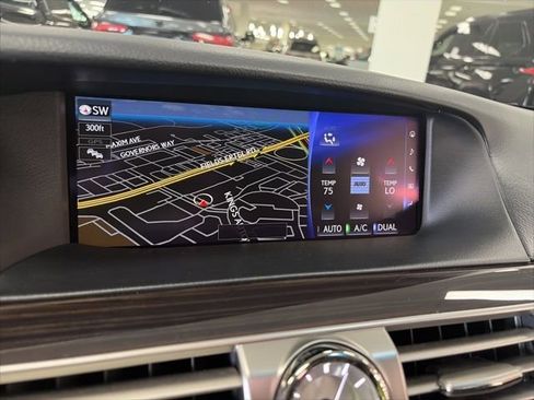 Used 2016 Lexus LS 460 AWD w/ Comfort Package image 22