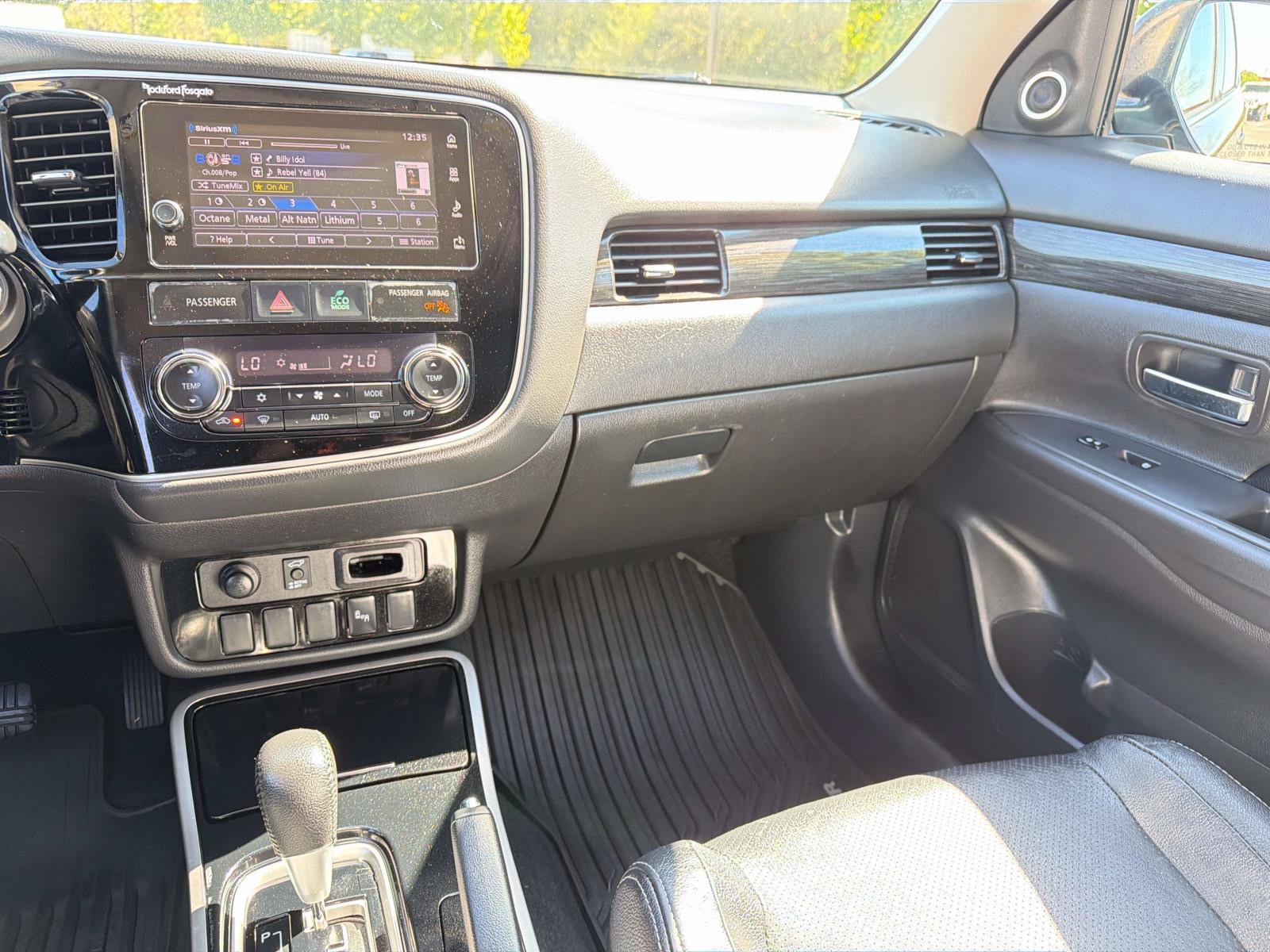 Used 2017 Mitsubishi Outlander SEL FWD image 17