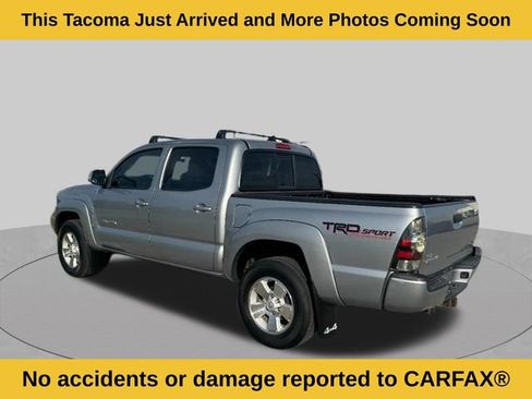 Used 2015 Toyota Tacoma 4x4 Double Cab w/ TRD Sport Package image 3
