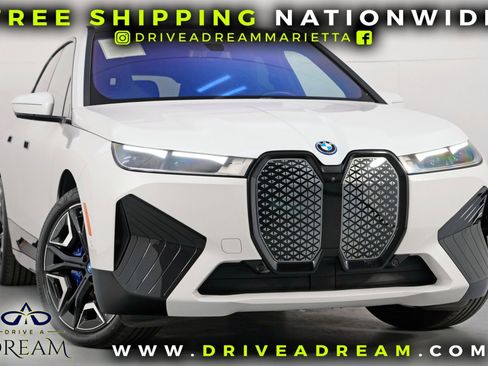 Used 2022 BMW iX xDrive50 w/ Sport Package image 2