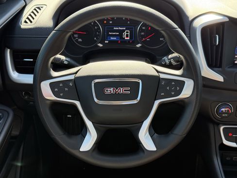 Used 2022 GMC Terrain SLE w/ Driver Convenience Package image 15