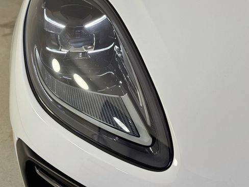 Used 2023 Porsche Macan GTS AWD/4WD image 37