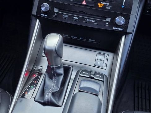 Used 2014 Lexus IS 250 AWD w/ Navigation Package image 22