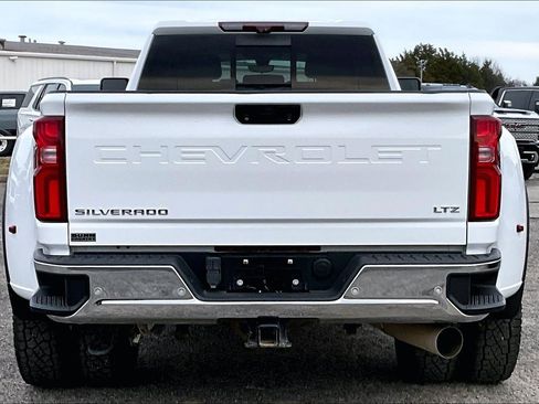 Used 2021 Chevrolet Silverado 3500 LTZ w/ LTZ Texas Edition image 4