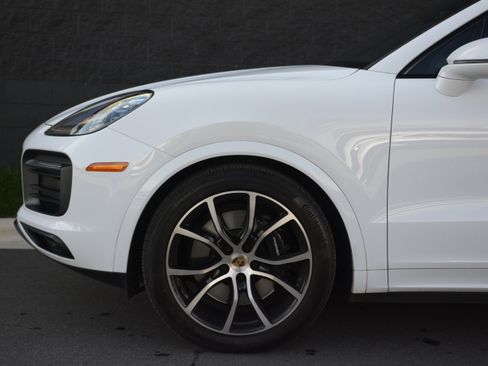 Certified 2023 Porsche Cayenne S Platinum image 39