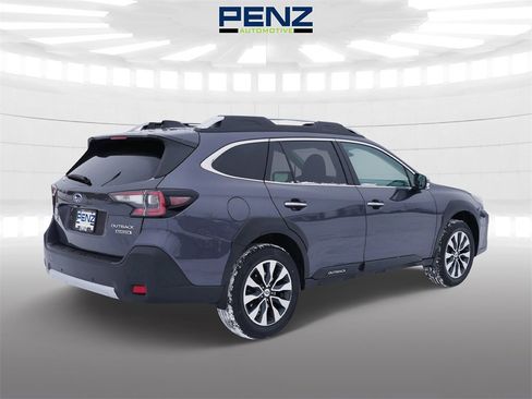 Used 2023 Subaru Outback Touring image 6