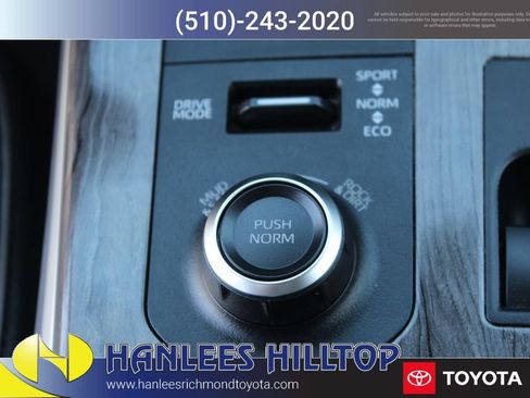 Certified 2024 Toyota Highlander Platinum AWD/4WD image 21