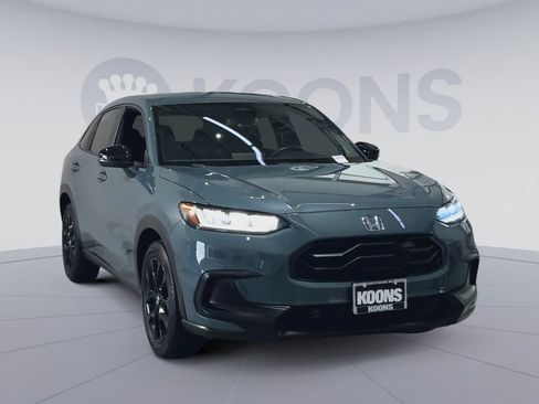 Used 2024 Honda HR-V Sport image 4