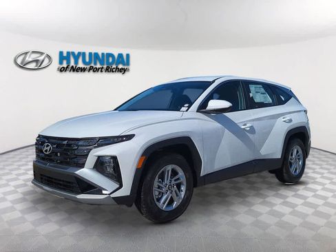 New 2026 Hyundai Tucson SE FWD image 1