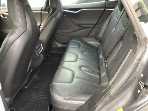 Used 2015 Tesla Model S 85D image 13
