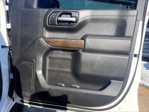 Used 2019 Chevrolet Silverado 1500 LT w/ Texas Edition image 22