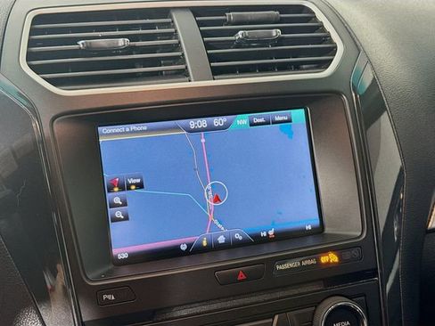 Used 2016 Ford Explorer XLT w/ Equipment Group 202A image 16