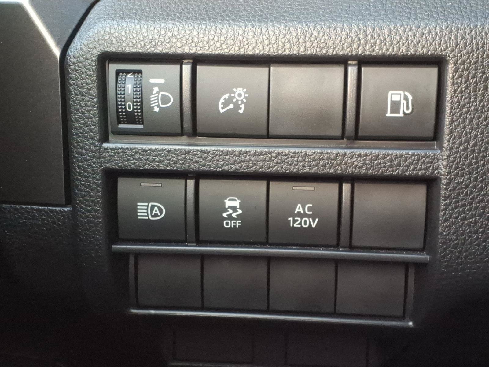 Used 2025 Toyota 4Runner TRD Sport AWD/4WD image 29