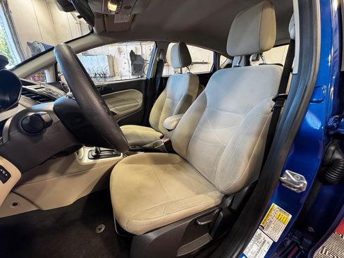 Used 2019 Ford Fiesta SE FWD image 15