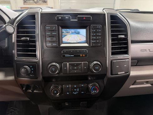Used 2019 Ford F250 XLT AWD/4WD image 22