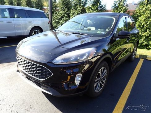Used 2022 Ford Escape SEL image 1