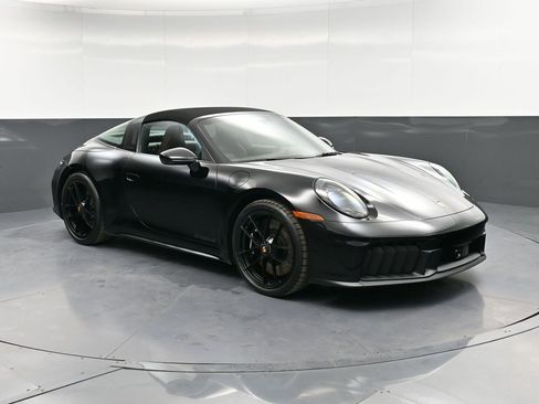 New 2026 Porsche 911 Targa 4 GTS image 10