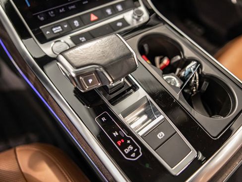 Used 2020 Audi Q8 Premium Plus w/ Premium Plus Package image 30