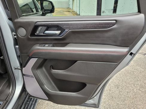 Used 2025 GMC Yukon AT4 Ultimate w/ LPO, Floor Liner Package AWD/4WD image 11