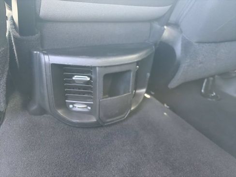 Used 2022 RAM 2500 Big Horn AWD/4WD image 29
