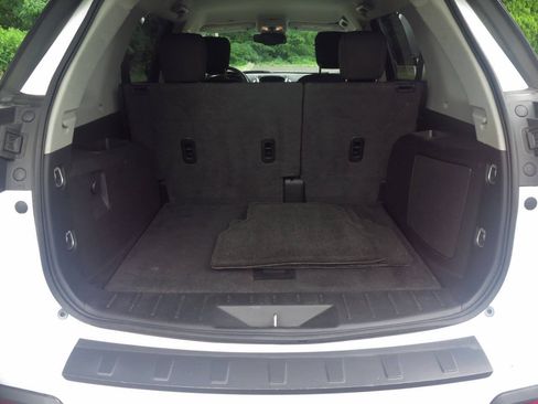 Used 2014 GMC Terrain SLE w/ LPO, Protection Package FWD image 13