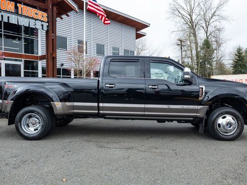 Used 2019 Ford F350 King Ranch w/ King Ranch Ultimate Package image 2