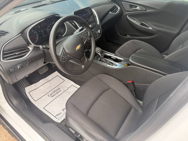 Used 2025 Chevrolet Malibu LT FWD image 12