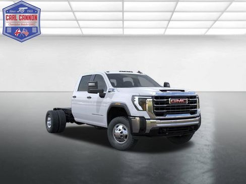New 2026 GMC Sierra 3500 Pro w/ Convenience Package AWD/4WD image 1