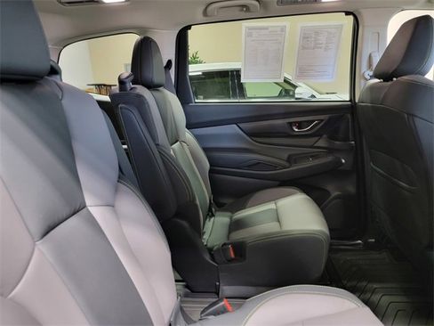 Used 2025 Subaru Ascent Onyx Edition image 13