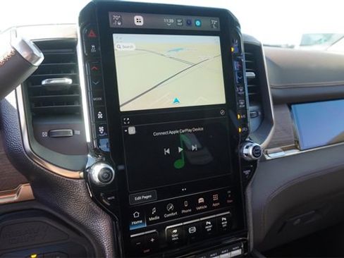 New 2025 RAM 2500 Limited image 23