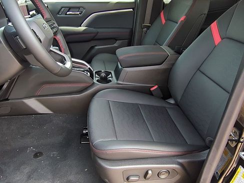 New 2025 Chevrolet Colorado Z71 w/ Midnight Edition image 20